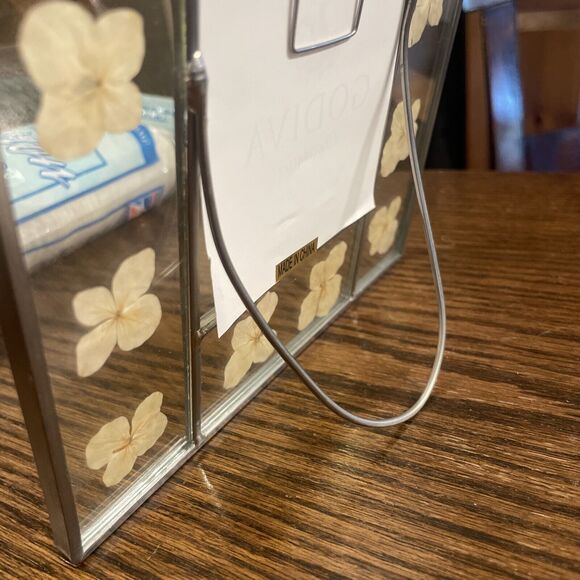 Godiva Chocolatier Pressed Flower Picture Frame NEW Holds 3 X 3 Photo Boho - Picture 5 of 6